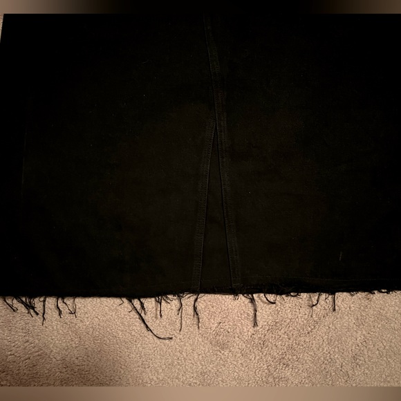 Black distressed jean skirt - Picture 4 of 4